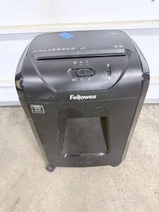 Fellowes Powershred 12C Cross-Cut Paper Shredder, 12-Sheet Capacity, Used