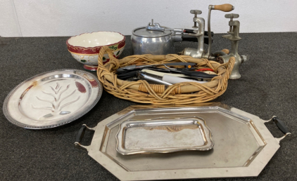Assorted Vintage Kitchenware