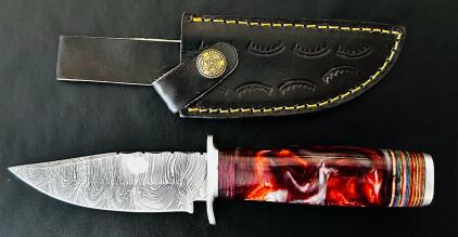Custom Damascus Fixed-Blade Knife, 5" Blade, Resin & Multicolor Wood Handle, Leather Sheath