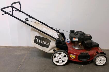 Toro 22" Recycler Lawn Mower with Honda GCV160 Engine, Self-Propelled, Mulching & Bagging Capabilities