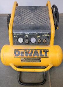 DEWALT 4.5 Gal 200 PSI 1.6 HP Portable Electric Air Compressor, 5.0 SCFM, Dual Outlet