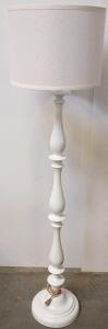 White 5' Traditional Turned Wood Floor Lamp With Drum Fabric Shade, E26 Socket, 17" Shade Diameter
