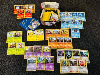 Bulk Pok&eacute;mon Card Lot, 120&ndash;150 Cards, 2011&ndash;2012 Black & White Era with Collector Tin