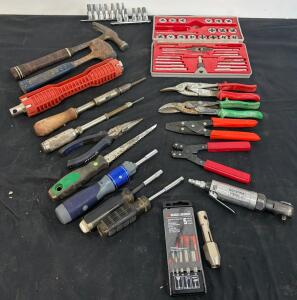 Mixed Lot: Matco MT1769 Air Ratchet, Tap & Die Set, Hammers, Snips, Screwdrivers, Sockets