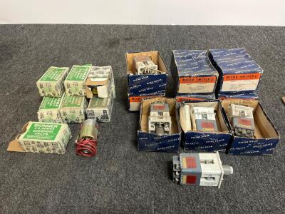 Honeywell MICRO SWITCH 911 AGB 011 BB 120V 6-Unit Lot & Skinner V5 Solenoid Valve 8-Unit Lot