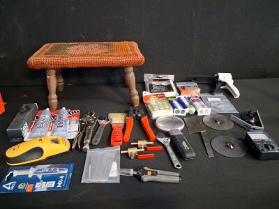 (Fn F) Mixed Lot: Hand Tools, Zircon StudSensor 50, GH GMT-312 Multimeter, E6000, Footstool