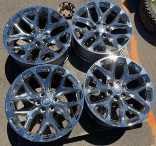 Cadillac Escalade OEM 22"x9" Chrome Alloy Wheels Set, 6x139.7 Bolt, 2015-2020