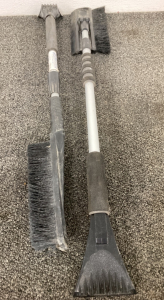 Auto Window Scrapers With Snow Brooms