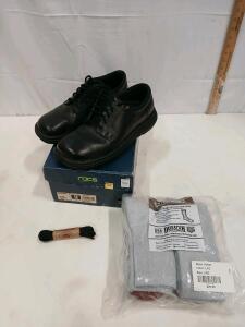 Men's ROCS by Rockport APM40051 Black Oxford Shoes, Size 10 US, with New Socks and Laces
