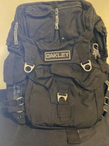 Oakley Tactical Field Gear Backpack, Black, Heavy-Duty Nylon, SKU 20-01349B, Padded Straps ( Y )