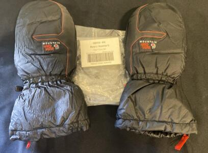 Mountain Hardwear Nilas Down Mittens, Men&rsquo;s Large, 850-Fill Q.Shield Down, Black ( X )