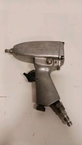 3/8" Sq. Drive Pneumatic Impact Wrench Made in Japan, Aluminum Body (Sp-9)