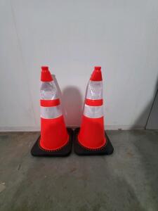 (2)28" Standard Traffic Cone with Reflective Bands and Weighted Base