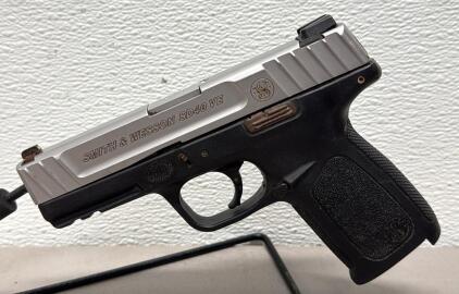 Smith & Wesson SD40 VE .40 S&W, Striker-Fired, 4" Barrel, SN: FCR1465 W/O Magazine