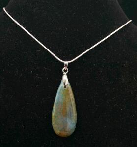 21.30 Ct. Natural Green/Brown Dragon Veins Agate Pendant 24" Necklace