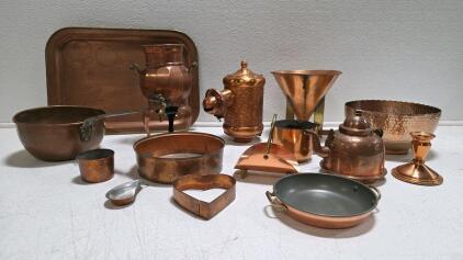 Assorted copper antique dishes