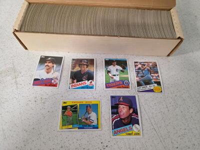100+ Assorted TOPPS Collectable Baseball Cards