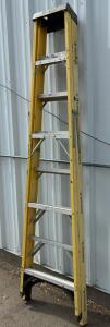 Husky Fiberglass 8ft Step Ladder, , Slip-Resistant Steps, Tool Tray Top