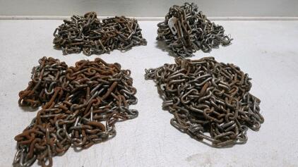 Various Tire Chains for Heavy Duty Vehicles
