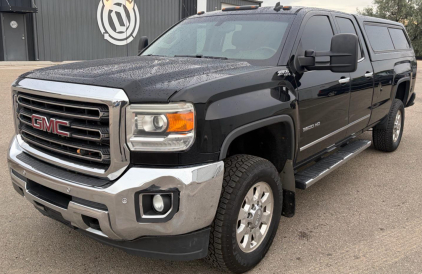 2015 GMC SIERRA 3500 - 4X4!