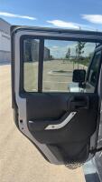 2014 JEEP WRANGLER UNLIMITED - 4x4! - 15