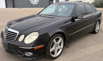 2007 MERCEDES E350 - LEATHER SEATS - SUNROOF!