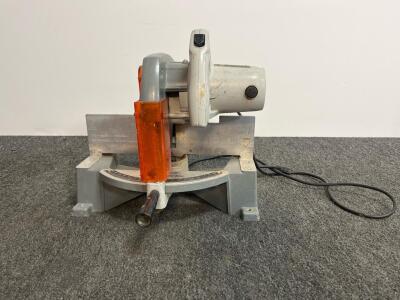 Rockwell 34-010 Motorized Miter Box Saw, 9-In Blade, 10.5A, 115V, 7000 RPM, USA Made (Tested, Turns On And Blade Does Spin)