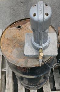 Alemite Stewart Warner Pneumatic Oil Pump for 55-Gallon Drum, Serial 886789, USA-Made
