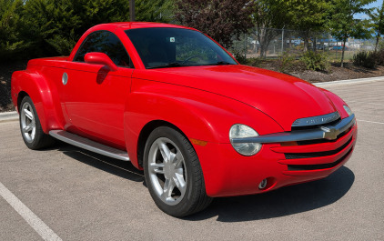 2004 CHEVROLET SSR CONVERTIBLE - 76K MILES!!
