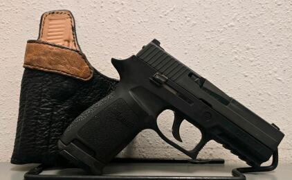 SIG Sauer P250 Compact .40 S&W, 3.9" Barrel, Black Finish, Serial Number: EAK066837