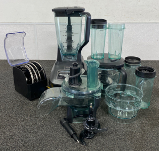 Ninja 1500 Watt Blender with Attachments