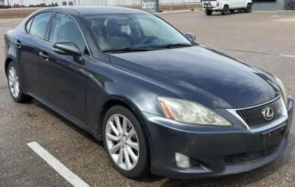 2009 LEXUS IS250 - RWD!