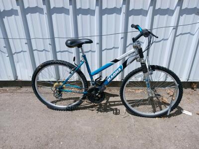 Magna Great Divide 24" Mountain Bike &ndash; Front Suspension, 18-Speed, Steel Frame, Blue/Silver