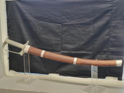 Indian Talwar Sword, Curved Etched Steel Blade, Metal/Wood Scabbard, Antique Style