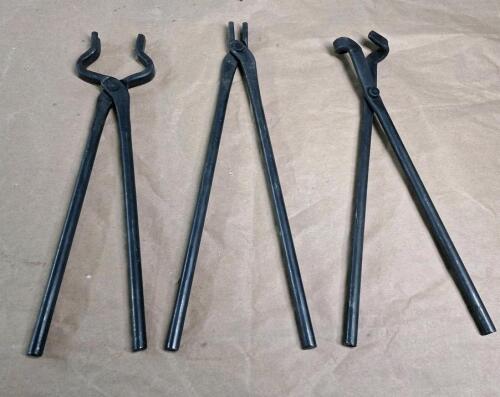(1) 3-Piece Iron Tong Set