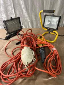 Portable Work Lights Set - 2 Halogen Flood Lamps, 1 Utility Hand Lamp, 120V, Long Extension Cord- items have been tested and work.