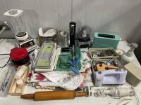 Large Kitchen Appliance & Utensil Lot &ndash; Osterizer Blender, Cuisinart Chopper, MyMini Toaster, More