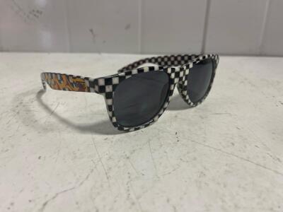 Vans Spicoli 4 Flame Checkerboard Sunglasses &ndash; Wayfarer Style with UVA/UVB 400 Protection