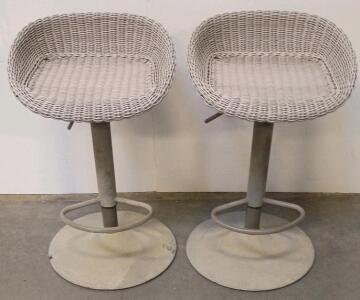 Adjustable Woven Rattan Bar Stools with Metal Pedestal Base, Set of 2