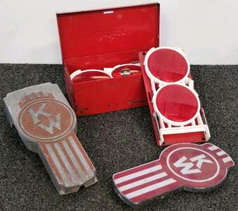 Anthes Type FP Emergency Reflector Kit with 2 Classic Kenworth KW Truck Emblems/Badges