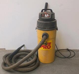 Shop-Vac HangUp Pro 4.5 HP Wet-Dry Vacuum, 5-Gallon Capacity, Wall-Mountable Design