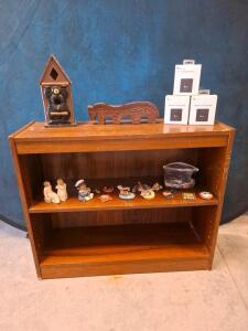 Lot: Animal Figurines Folk Art Magnets, Bear Birdhouse, Adaptom GoPro Battery Chargers, Bookcase