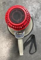 MG Electronics PGM-15PD 15W Megaphone, Built-in Siren, Whistle, Volume Control, 600ft Range - 2