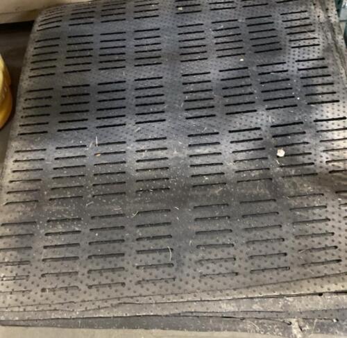 Rubber Drainage Mats 36"x48", Anti-Fatigue Stall Mat, Slotted, Black, Lot of 5