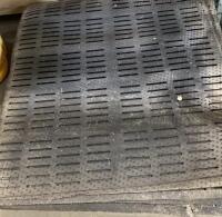 Rubber Drainage Mats 36"x48", Anti-Fatigue Stall Mat, Slotted, Black, Lot of 5