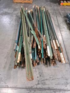 Steel T-Posts, Approx. 6&ndash;7 Ft, Lot of 50, Green, With Spade/Anchor Plates, On Pallet