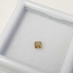 $800 Natural Fancy Color Diamond(0.15ct)