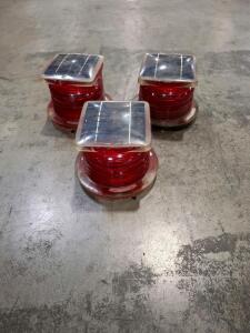 A601 Red/Red SW Solar-Powered Obstruction Light, 4 Candela, 150-Hour Autonomy
