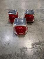 A601 Red/Red SW Solar-Powered Obstruction Light, 4 Candela, 150-Hour Autonomy