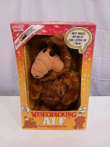 Coleco 1987 Wisecracking ALF 18" Talking Plush Doll with Original Box
